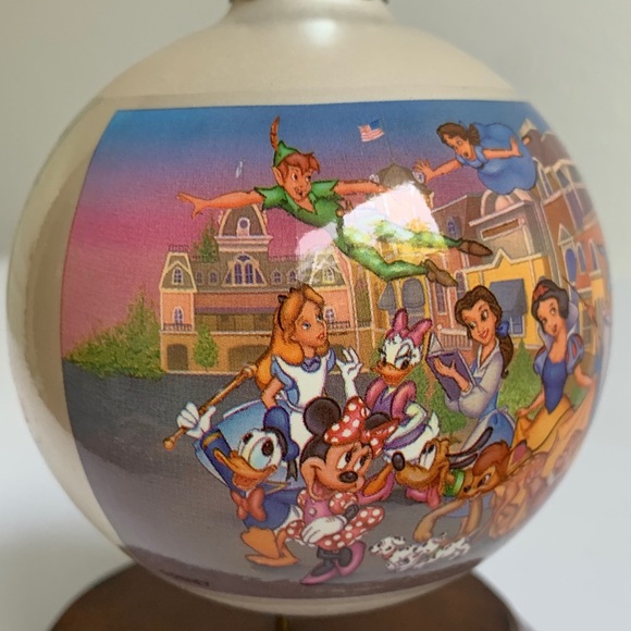 1995 Walt Disney World Ornament - Picture 3 of 5